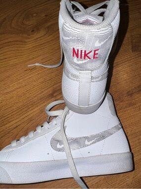 Nike Women’s White and Red High-Top Sneakers